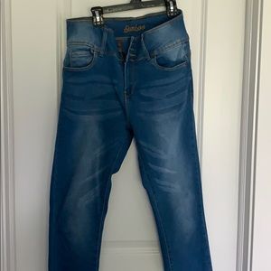 Skinny high waisted jeans